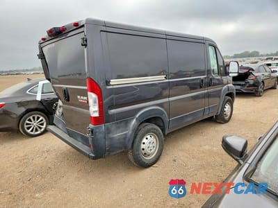 Trzecie zdjęcie samochodu z tyłu: 2021 RAM PROMASTER 1500 DELIVERY VAN VIN:3C6ERVNG0ME501781 - miniatura