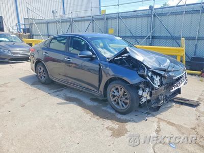 Czwarte zdjęcie samochodu z boku: 2020 KIA OPTIMA LX VIN:5XXGT4L31LG433977 - miniatura