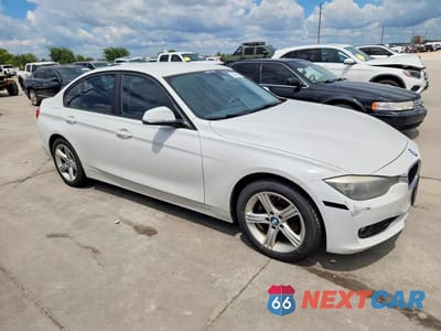 Czwarte zdjęcie samochodu z boku: 2015 BMW 320 I VIN:WBA3B1C56FK135840 - miniatura