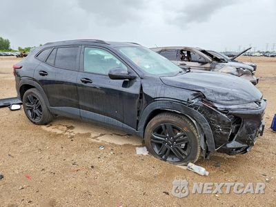 Czwarte zdjęcie samochodu z boku: 2025 CHEVROLET TRAX ACTIV VIN:KL77LKEP9SC141462 - miniatura