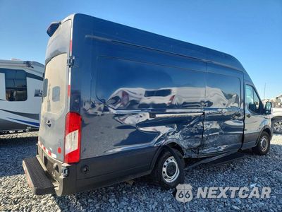 Trzecie zdjęcie samochodu z tyłu: 2020 FORD TRANSIT T-250 DELIVERY VAN VIN:1FTBR3X8XLKA27937 - miniatura