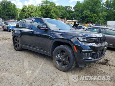 Czwarte zdjęcie samochodu z boku: 2023 JEEP GRAND CHEROKEE LIMITED VIN:1C4RJHBG1PC502649 - miniatura
