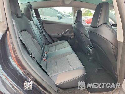 Zdjęcie 10 z 12 samochodu: 2025 TESLA MODEL 3 VIN:5YJ3E1EA2SF133904 - miniatura