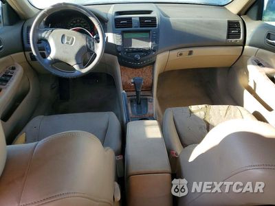 Zdjęcie 8 z 12 samochodu: 2003 HONDA ACCORD EX VIN:JHMCM56753C050381 - miniatura