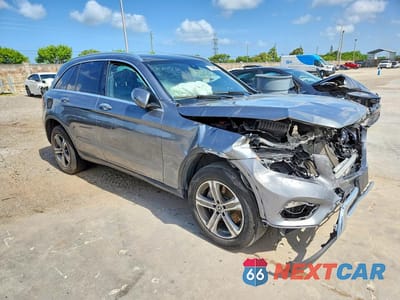 Czwarte zdjęcie samochodu z boku: 2019 MERCEDES-BENZ GLC 300 4MATIC VIN:WDC0G4KB7KV123456 - miniatura