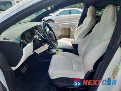 Zdjęcie 7 z 12 samochodu: 2018 TESLA MODEL X VIN:5YJXCBE24JF116803 - miniatura