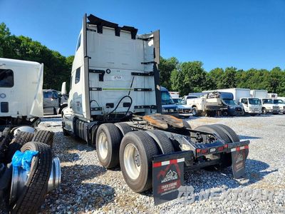 Drugie zdjęcie samochodu z przodu: 2026 VOLVO VNL SEMI TRUCK VIN:4V4BC9EH6TN698290 - miniatura
