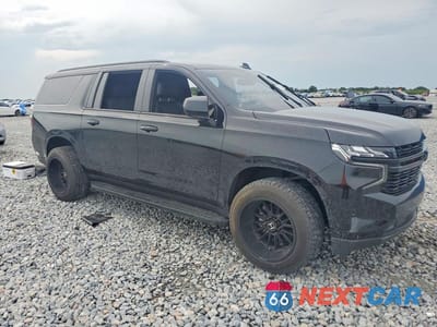 Czwarte zdjęcie samochodu z boku: 2023 CHEVROLET SUBURBAN C1500 RST VIN:1GNSCEKD0PR439404 - miniatura