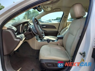 Zdjęcie 7 z 12 samochodu: 2014 CHEVROLET MALIBU 1LT VIN:1G11C5SL1EU158985 - miniatura