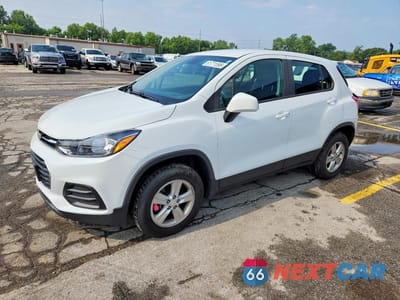 2018 CHEVROLET TRAX LS KL7CJNSB0JB698828 - główne zdjęcie licytacji z USA - miniatura