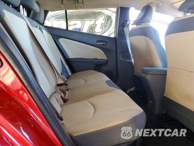 Zdjęcie 10 z 12 samochodu: 2016 TOYOTA PRIUS THREE VIN:JTDKARFU1G3525825 - miniatura