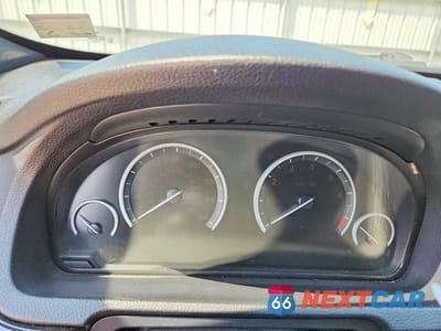 Zdjęcie 9 z 12 samochodu: 2012 BMW 550 XIGT VIN:WBASP4C5XCC341991 - miniatura