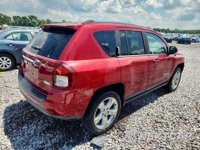 Trzecie zdjęcie samochodu z tyłu: 2014 JEEP COMPASS LATITUDE VIN:1C4NJDEB9ED738903 - miniatura