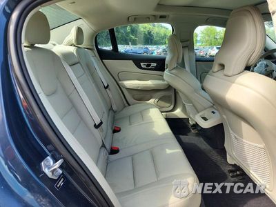 Zdjęcie 10 z 12 samochodu: 2022 VOLVO S60 B5 MOMENTUM VIN:7JRL12TZ6NG160772 - miniatura