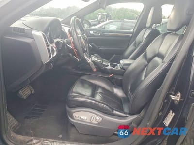 Zdjęcie 7 z 14 samochodu: 2015 PORSCHE CAYENNE S VIN:WP1AB2A27FLA56775 - miniatura