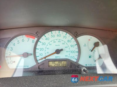 Zdjęcie 9 z 12 samochodu: 2003 TOYOTA COROLLA LE VIN:2T1BR32E73C112765 - miniatura