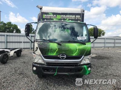 Piąte zdjęcie samochodu w środku: 2017 HINO 195 - BOX TRUCK VIN:JHHSDM2H5HK004825 - miniatura