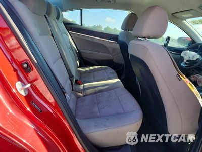 Zdjęcie 10 z 13 samochodu: 2019 HYUNDAI ELANTRA SE VIN:5NPD74LF9KH434489 - miniatura