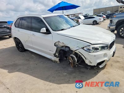 Czwarte zdjęcie samochodu z boku: 2018 BMW X5 SDRIVE35I VIN:5UXKR2C52J0Z14722 - miniatura