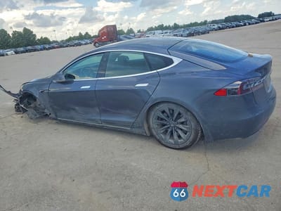 Drugie zdjęcie samochodu z przodu: 2019 TESLA MODEL S VIN:5YJSA1E25KF331117 - miniatura