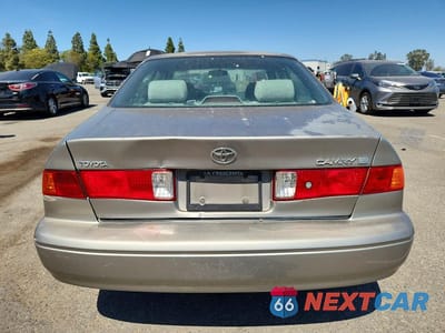 Zdjęcie 6 z 12 samochodu: 2000 TOYOTA CAMRY CE VIN:4T1BG22K5YU001191 - miniatura