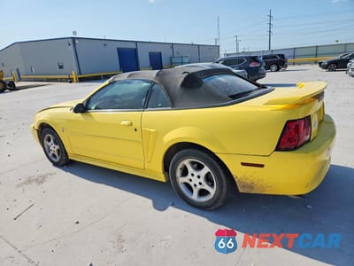 Drugie zdjęcie samochodu z przodu: 2001 FORD MUSTANG VIN:1FAFP44461F114700 - miniatura