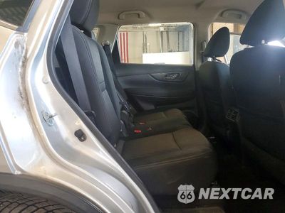 Zdjęcie 11 z 13 samochodu: 2017 NISSAN ROGUE S VIN:KNMAT2MV7HP571047 - miniatura