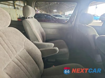 Zdjęcie 11 z 13 samochodu: 2000 TOYOTA SIENNA LE VIN:4T3ZF13C5YU268342 - miniatura