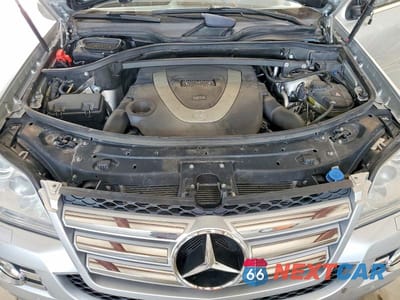 Zdjęcie 12 z 13 samochodu: 2009 MERCEDES-BENZ GL 550 4MATIC VIN:4JGBF86E19A500177 - miniatura