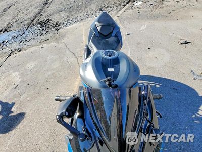 Piąte zdjęcie samochodu w środku: 2025 KAWASAKI ZX636 K VIN:JKBZXJJ14SA022294 - miniatura