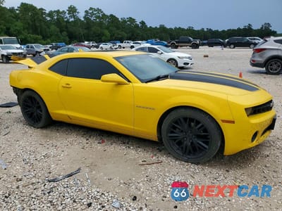 Czwarte zdjęcie samochodu z boku: 2013 CHEVROLET CAMARO LT VIN:2G1FC1E38D9157032 - miniatura