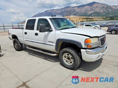 Czwarte zdjęcie samochodu z boku: 2003 GMC SIERRA K1500 HEAVY DUTY VIN:1GTGK13UX3F125392 - miniatura