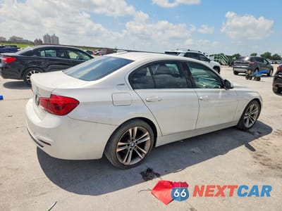 Trzecie zdjęcie samochodu z tyłu: 2017 BMW 330E VIN:WBA8E1C52HK480041 - miniatura
