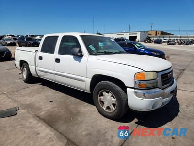 Czwarte zdjęcie samochodu z boku: 2005 GMC NEW SIERRA C1500 VIN:2GTEC13T251155881 - miniatura