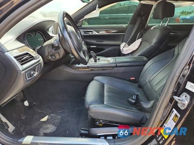 Zdjęcie 7 z 12 samochodu: 2017 BMW 740 XI VIN:WBA7E4C57HGU99328 - miniatura