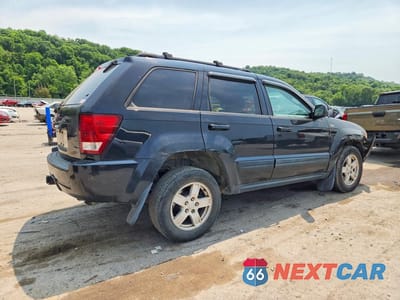 Trzecie zdjęcie samochodu z tyłu: 2006 JEEP GRAND CHEROKEE LAREDO VIN:1J4GR48K26C321525 - miniatura
