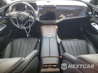 Zdjęcie 8 z 12 samochodu: 2024 MERCEDES-BENZ E 350 4MATIC VIN:W1KLF4HB3RA011788 - miniatura