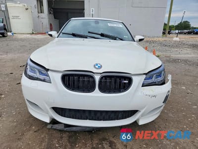 Piąte zdjęcie samochodu w środku: 2008 BMW M5 VIN:WBSNB93558CX10140 - miniatura