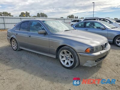 Czwarte zdjęcie samochodu z boku: 2002 BMW 525 I AUTOMATIC VIN:WBADT43402GZ98530 - miniatura