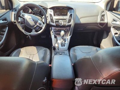 Zdjęcie 8 z 12 samochodu: 2012 FORD FOCUS TITANIUM VIN:1FAHP3J24CL432504 - miniatura