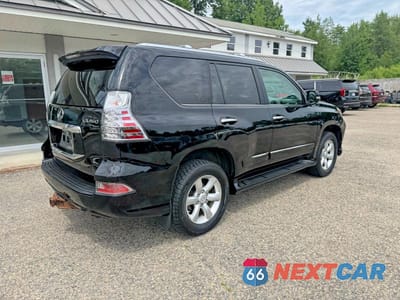 Czwarte zdjęcie samochodu z boku: 2014 LEXUS GX 460 VIN:JTJBM7FX1E5069216 - miniatura