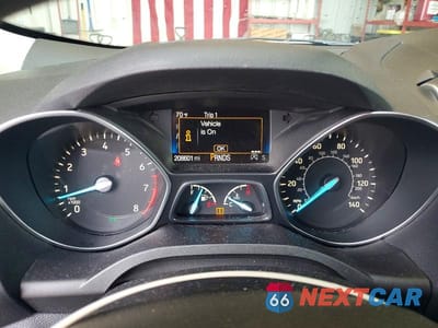 Zdjęcie 9 z 13 samochodu: 2019 FORD ESCAPE SE VIN:1FMCU0GD9KUB06755 - miniatura
