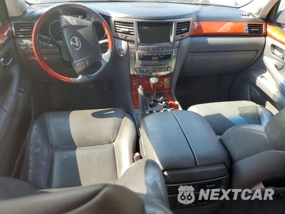 Zdjęcie 8 z 14 samochodu: 2008 LEXUS LX 570 VIN:JTJHY00W984009393 - miniatura