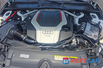 Zdjęcie 7 z 14 samochodu: 2019 AUDI S4 PRESTIGE VIN:WAUC4AF41KA053138 - miniatura