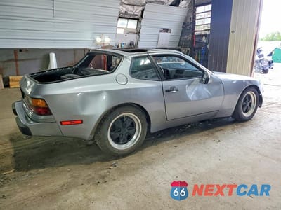 Trzecie zdjęcie samochodu z tyłu: 1983 PORSCHE 944 VIN:WP0AA0940DN453471 - miniatura