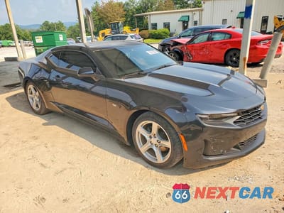 Czwarte zdjęcie samochodu z boku: 2019 CHEVROLET CAMARO LS VIN:1G1FB1RS9K0110670 - miniatura
