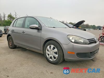 Czwarte zdjęcie samochodu z boku: 2010 VOLKSWAGEN GOLF VIN:WVWDA7AJ1AW393116 - miniatura