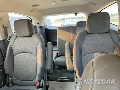 Zdjęcie 10 z 13 samochodu: 2017 CHEVROLET TRAVERSE LT VIN:1GNKVGKD8HJ347303 - miniatura