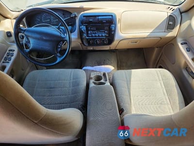 Zdjęcie 8 z 12 samochodu: 1997 FORD EXPLORER VIN:1FMDU34E9VZB66657 - miniatura