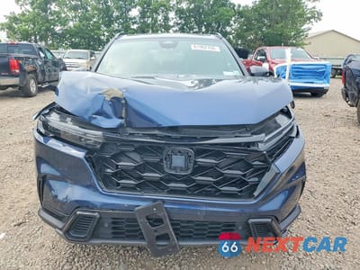 Piąte zdjęcie samochodu w środku: 2025 HONDA CR-V SPORT-L VIN:2HKRS6H88SH809153 - miniatura